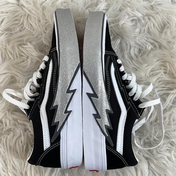 VANS OLD SKOOL 'BOLT BLACK/SILVER GLITTER UNISEX SIDEWALL BLACK' UNISEX MSRP $90 - Picture 10 of 14